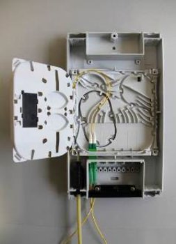 Światłowodowa skrzynka rozdzielcza EK 330